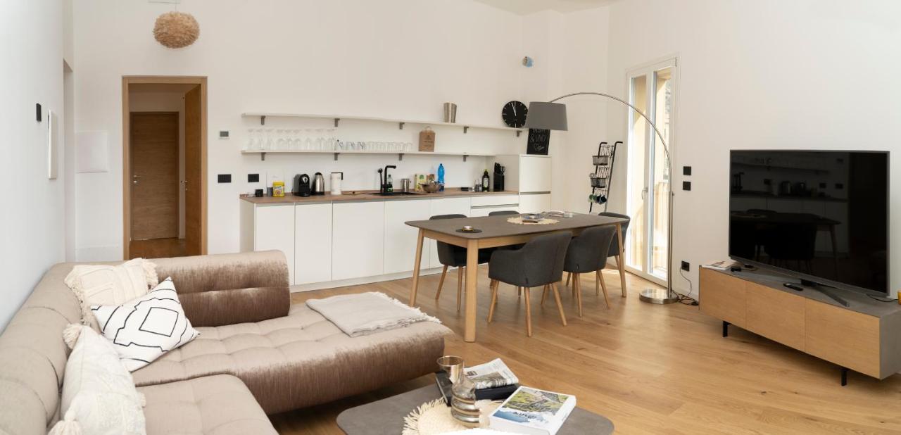 Serviced Apartments By Hotel De Charme Laveno-Mombello Exterior foto