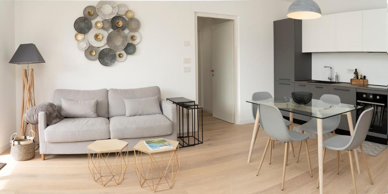 Serviced Apartments By Hotel De Charme Laveno-Mombello Exterior foto