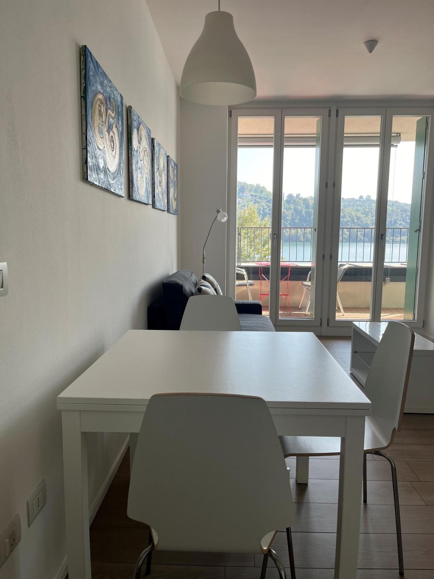 Serviced Apartments By Hotel De Charme Laveno-Mombello Exterior foto
